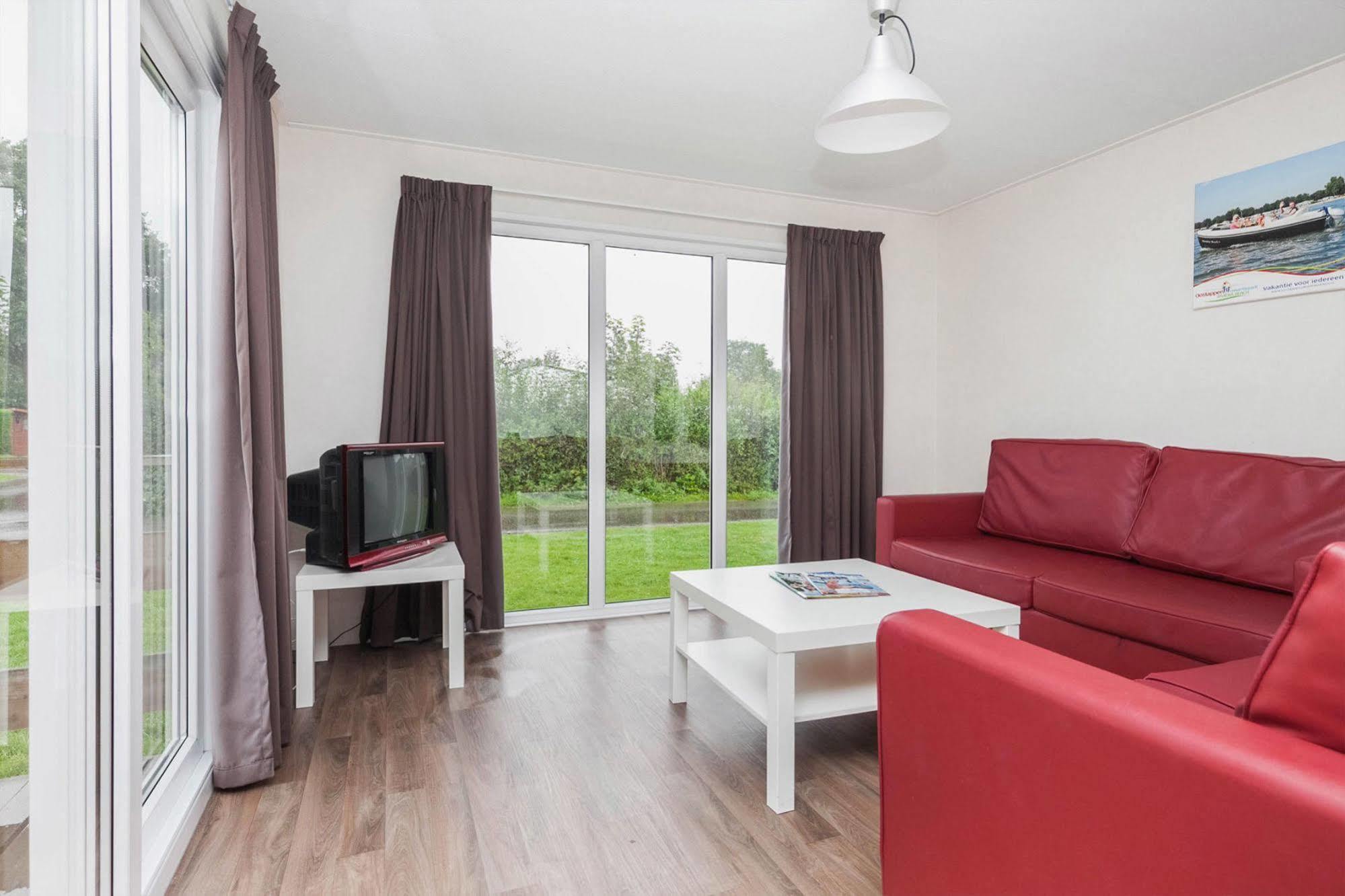 Oostappen Vakantiepark Riviera Beach Biddinghuizen Exterior foto