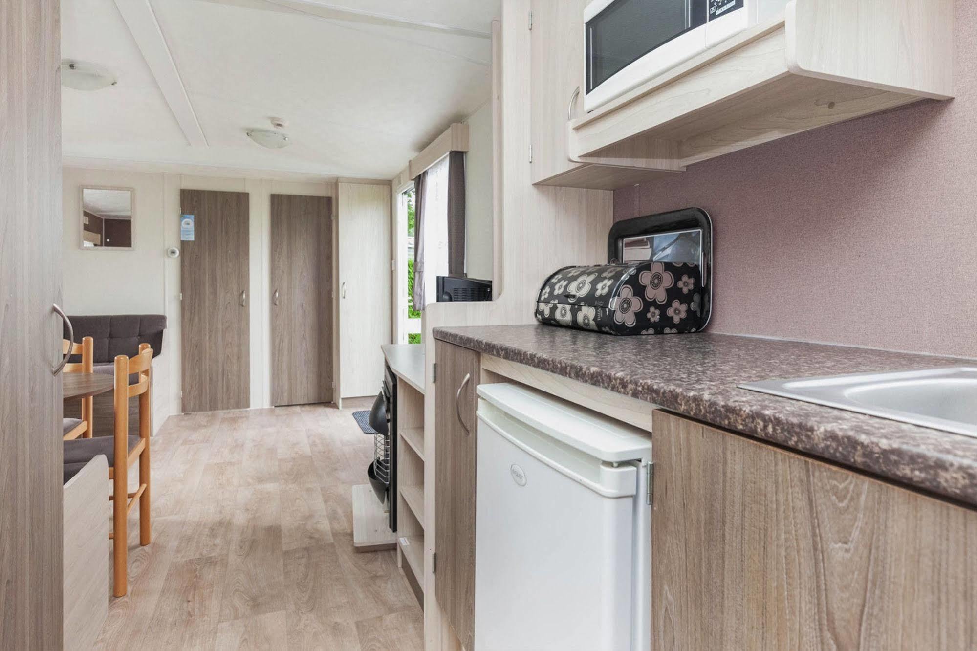 Oostappen Vakantiepark Riviera Beach Biddinghuizen Exterior foto