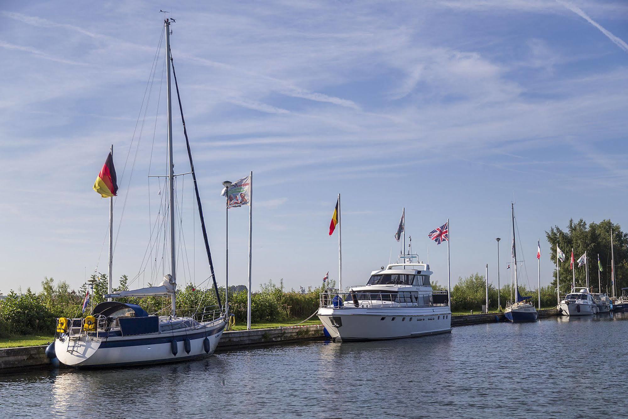 Oostappen Vakantiepark Riviera Beach Biddinghuizen Exterior foto